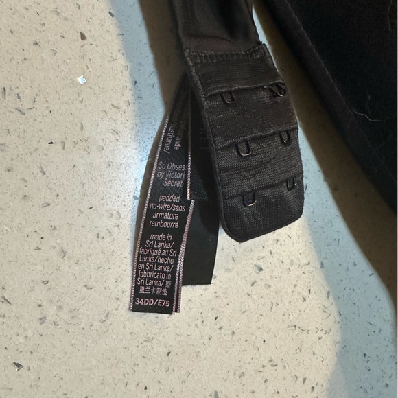 VS 34DD padded with no wire bra - Picture 3 of 10